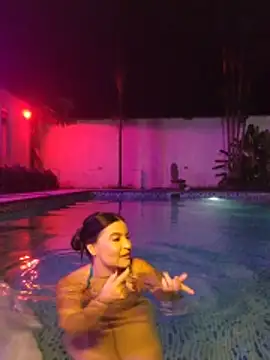 Pretty_Julieta: διαδικτυακό σόου στην κάμερα