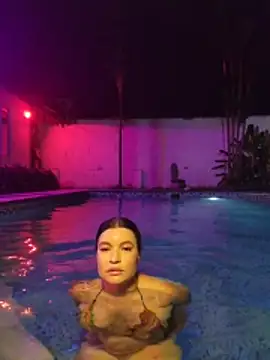 Pretty_Julieta Webcam show