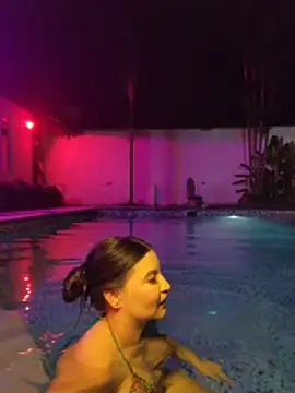 Pretty_Julieta's Webcam Show