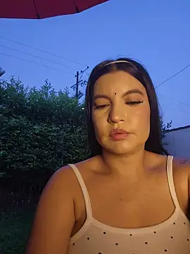 Pretty_Julieta Adlı Modelin Web Kamerası Şovu