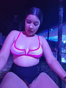 Pretty_Julieta Show Webcam