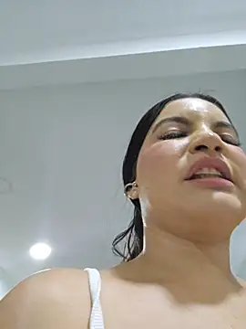 Pretty_Julieta Chat XXX live