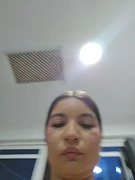 Chat ao vivo de Pretty_Julieta
