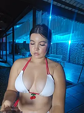 Pretty_Julieta Cameră chat live