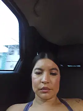 Pretty_Julieta live-chat rom