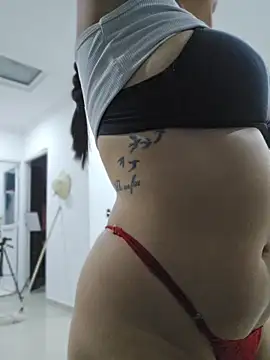 XXX chat uživo modela Pretty_Julieta
