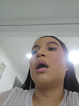 Chat XXX en directo de Pretty_Julieta
