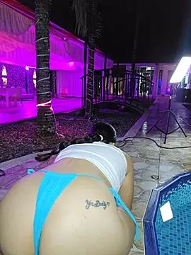 Pretty_Julieta Webcam Show