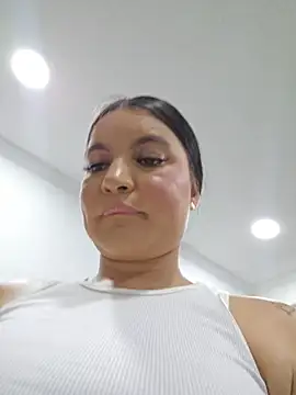 Chat XXX en directo de Pretty_Julieta