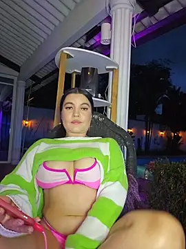 Pretty_Julieta XXX чат на живо