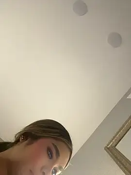 Kendall__evanss 现场XXX聊天