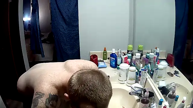 Lovemcurvy69's Webcam Show
