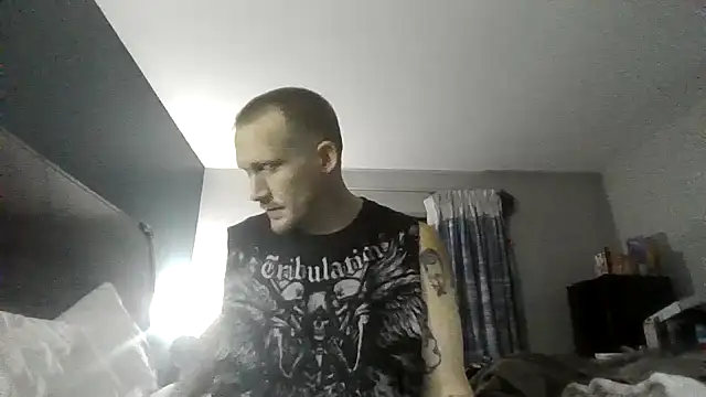 Lovemcurvy69's Webcam Show