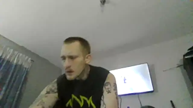 הופעת וובקאם של Lovemcurvy69