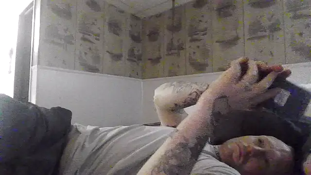 Lovemcurvy69's Webcam Show