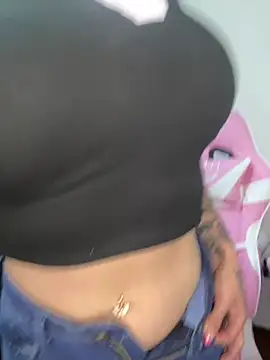 bellatentacion2026's Webcam Show