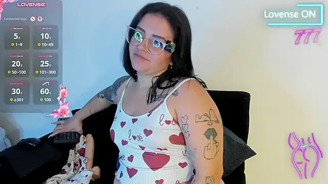 juana_valkiria webcam show