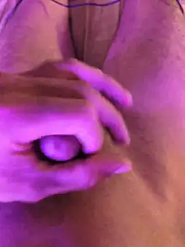 Pokazy przed kamerką – Snap__hero253592