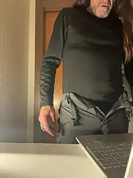 Mikel523 Webcam Show