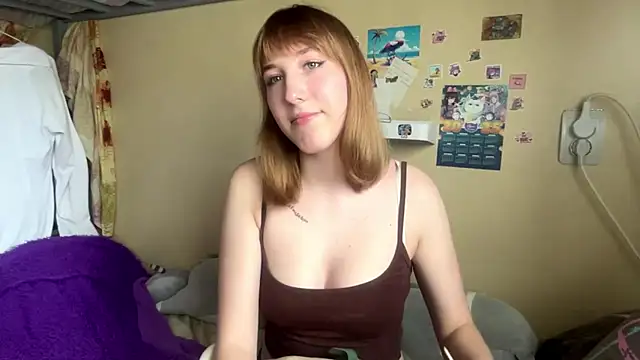 AquilineOrites' Live XXX Chat