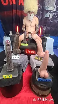 FantasyMan-BiWM Show in webcam