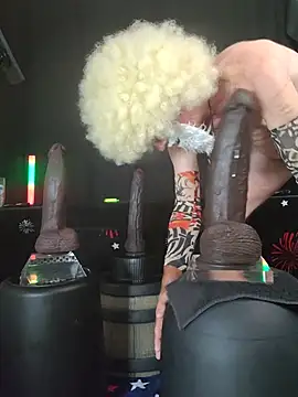 Pokazy przed kamerką – FantasyMan-BiWM