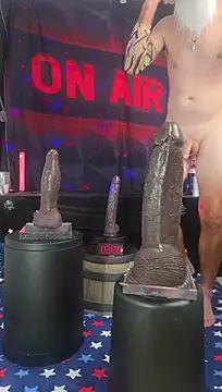 FantasyMan-BiWM's Webcam Show