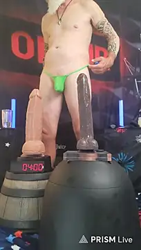 FantasyMan-BiWM Show in webcam