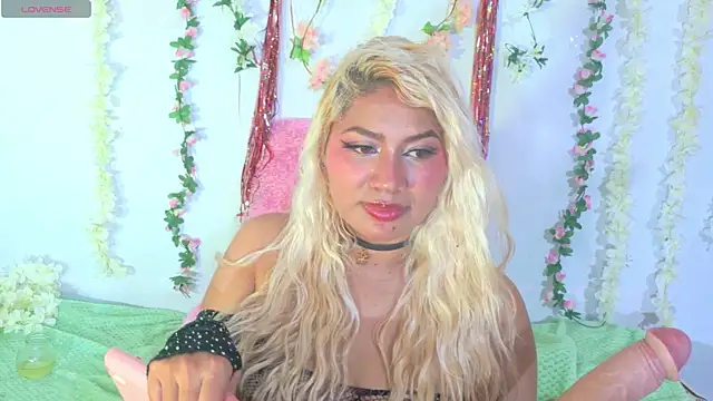 IvonnyBon_gh Adlı Modelin Web Kamerası Şovu