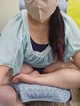 XXX chat uživo modela ayumidesu