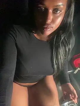 Realriyaaa – webcam-show