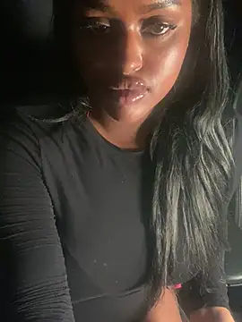Realriyaaa Webcamshow