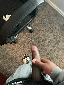 sexcboi69 Show in webcam