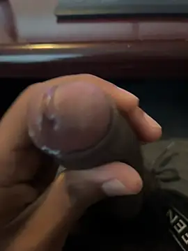 Pertunjukan Kamera Web sexcboi69