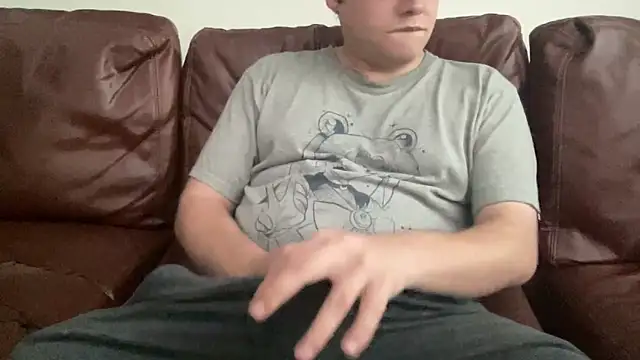 tato15152 Show in webcam