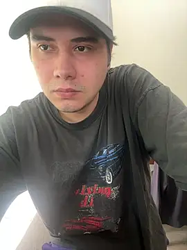tato15152 Show in webcam