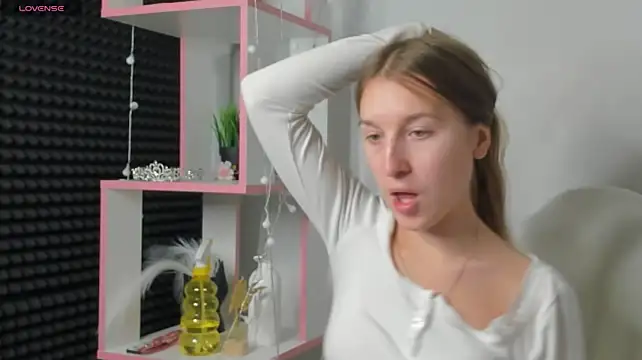 Xenia_paradise 现场XXX聊天
