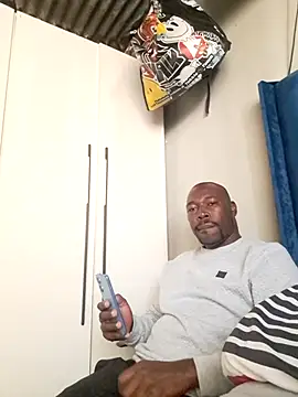 manpower012 Show in webcam