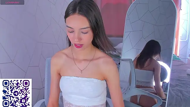 Tiffany-Grace: онлайн-секс-чат