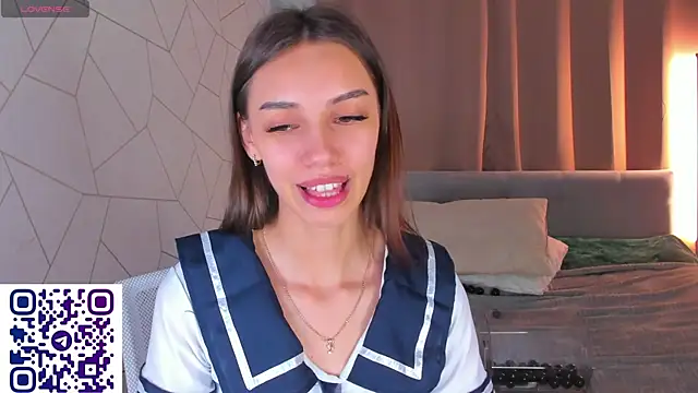 Tiffany-Grace Chat XXX in diretta