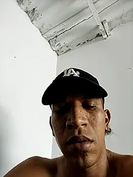Leandro2889's Webcam Show