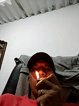 Leandro2889 webcam show