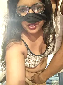 Funcouple0069 Show Webcam