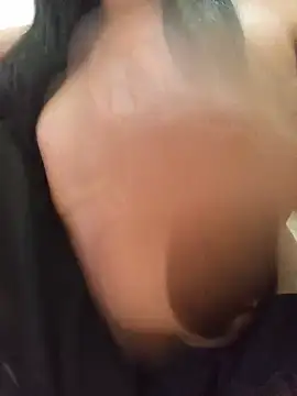 Umma-2 Show in webcam