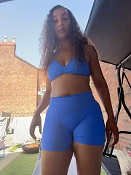 Saskia_xx 网络视讯表演