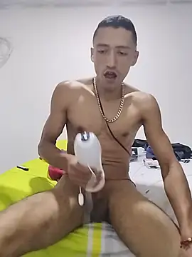 Show modela TuCanero23cm na web-kameri