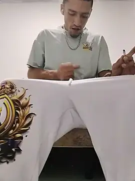 TuCanero23cm 网络视讯表演