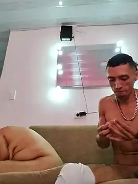 Webkamerová show TuCanero23cm