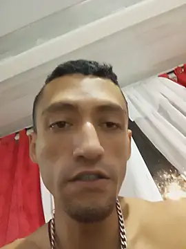 TuCanero23cm Show in webcam