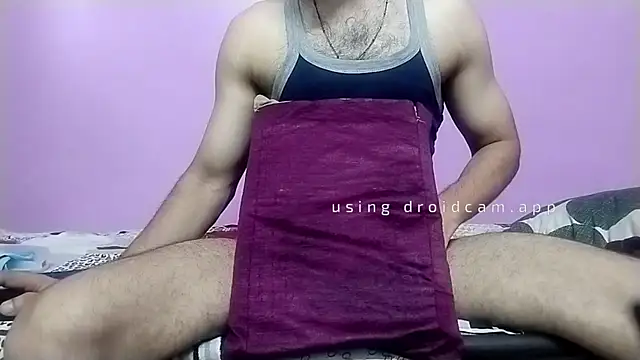 TITE_PUSSY_LOVER: διαδικτυακό σόου στην κάμερα